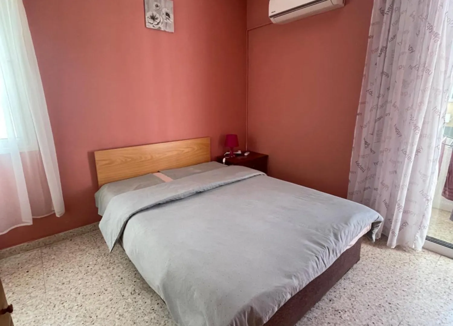 Charming & Comfy Apartment 2 Minutes To Mackenzie Beach & 5 Minutes To Airport, Close To Restaurants & City Center Ларнака 0*,